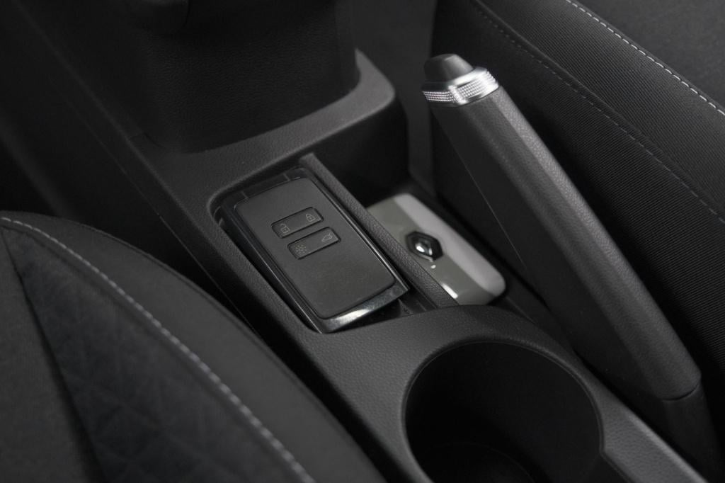 Renault Captur tce 90 evolution | parkeersensoren | apple carplay | climate