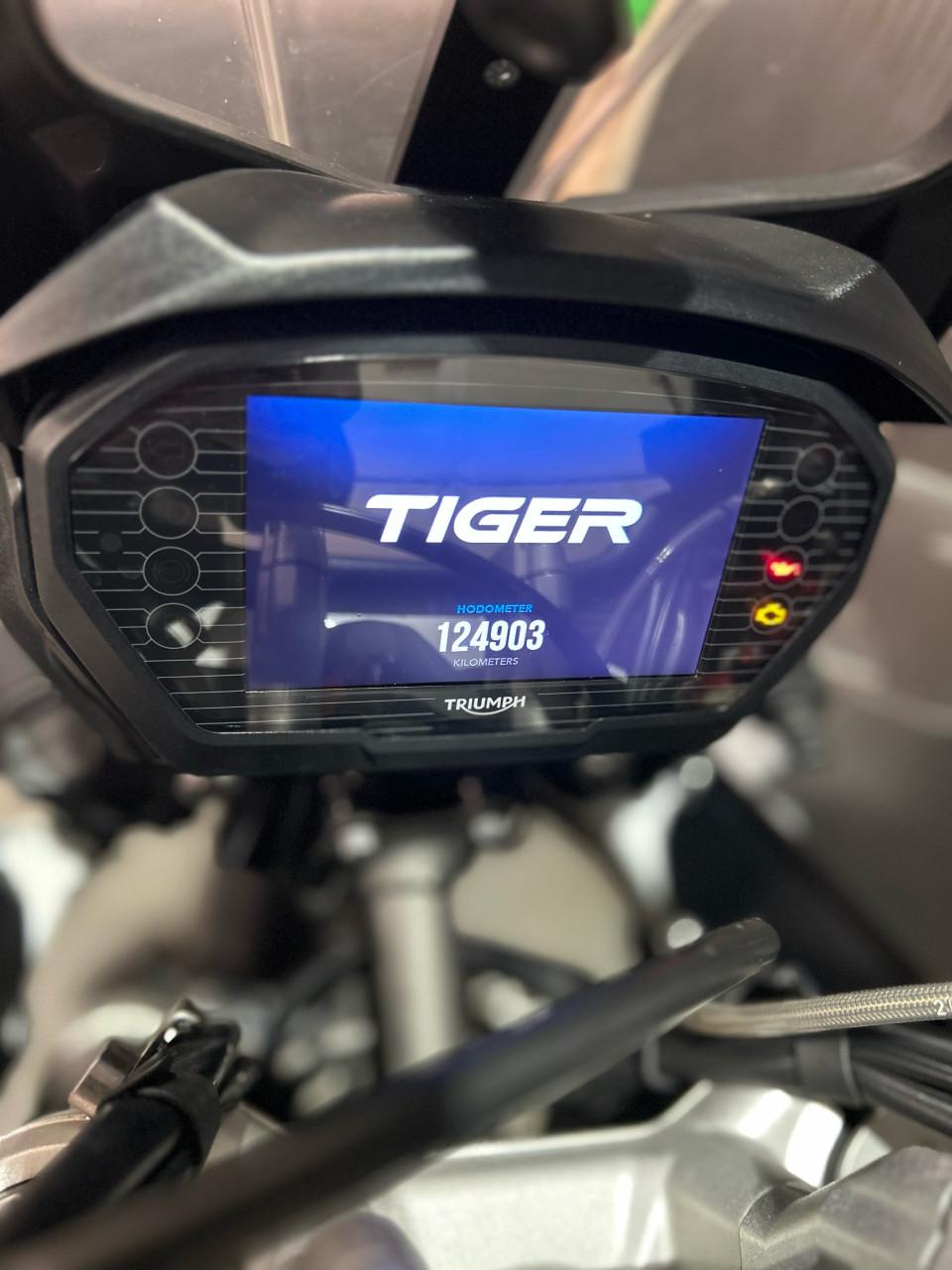 Triumph Tiger 800 XCx – 2019 – Zeer nette staat – €5.495 (VASTE PRIJS)