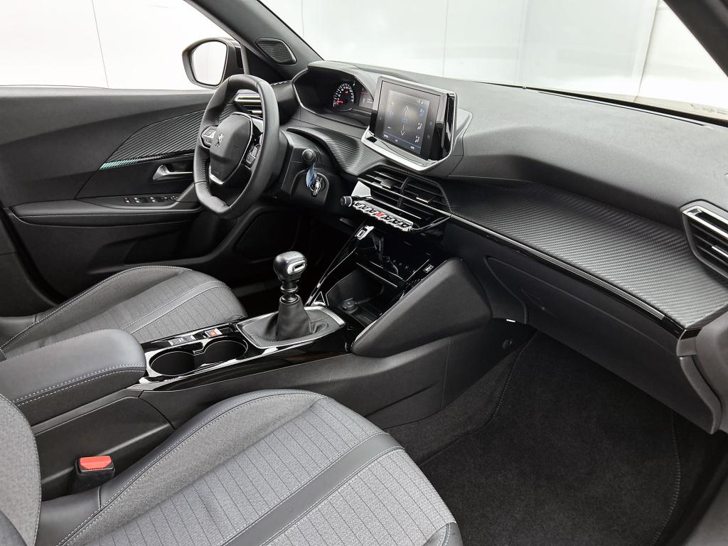 Peugeot 2008 100pk allure pack | rijklaar | navigatie | parkeersensoren | l
