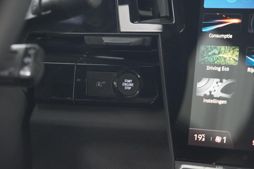 Renault Austral mild hybrid 160 x-tronic techno | 1800 kg trekgewicht | pan