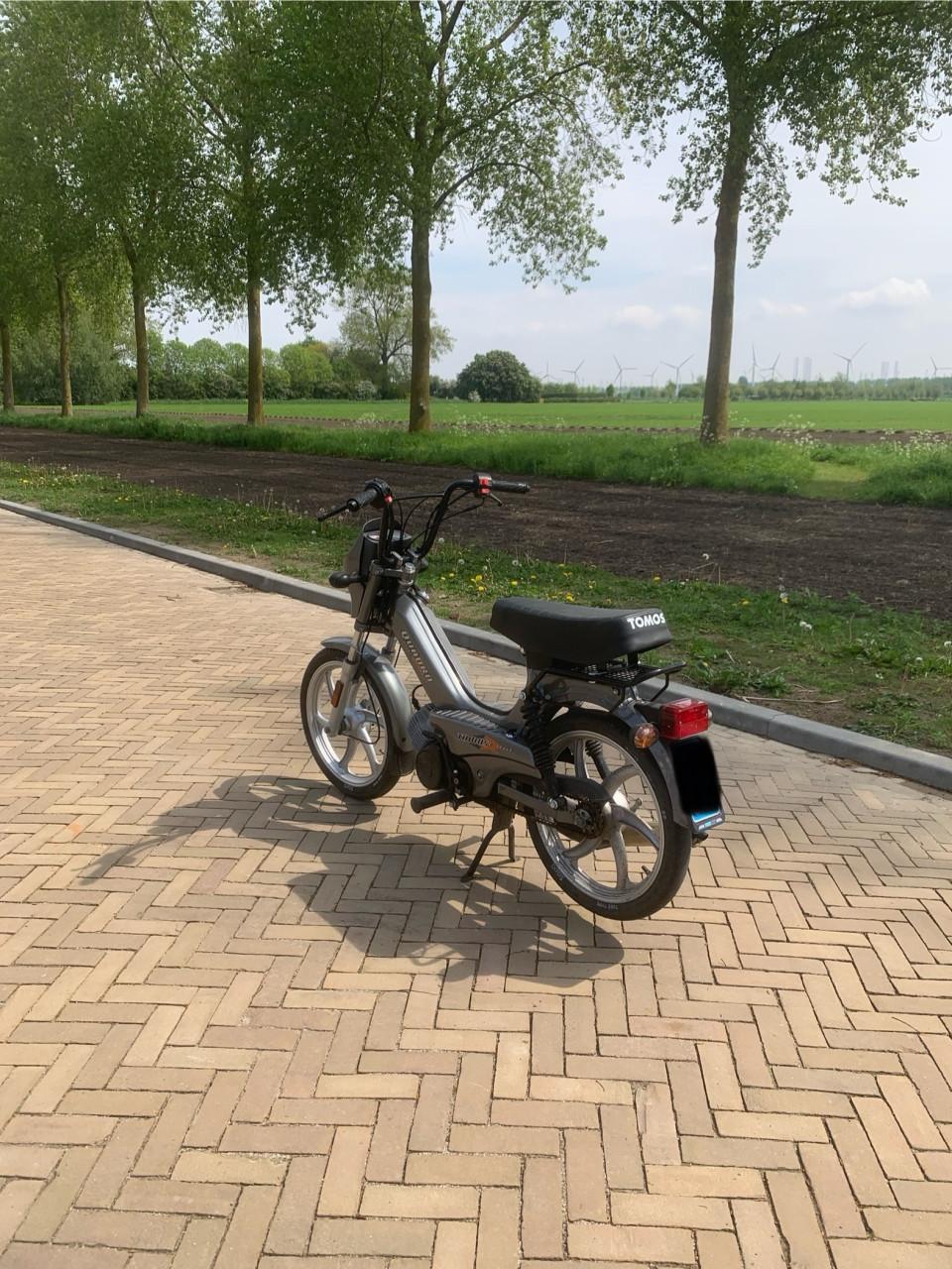 Nette Tomos E-start