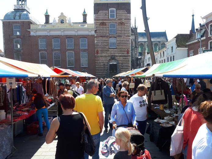 Marktagenda met populaire spelletjes en puzzels