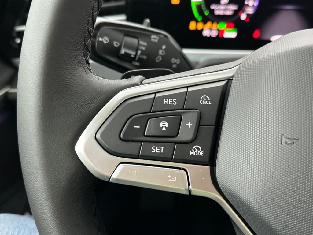 Volkswagen Passat variant elegance business 1.5 ehybrid 150 kw / 204 pk var