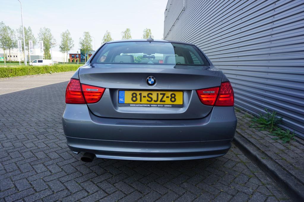 BMW 3-serie 318i corporate lease luxury line climate / navi / cruise / lede