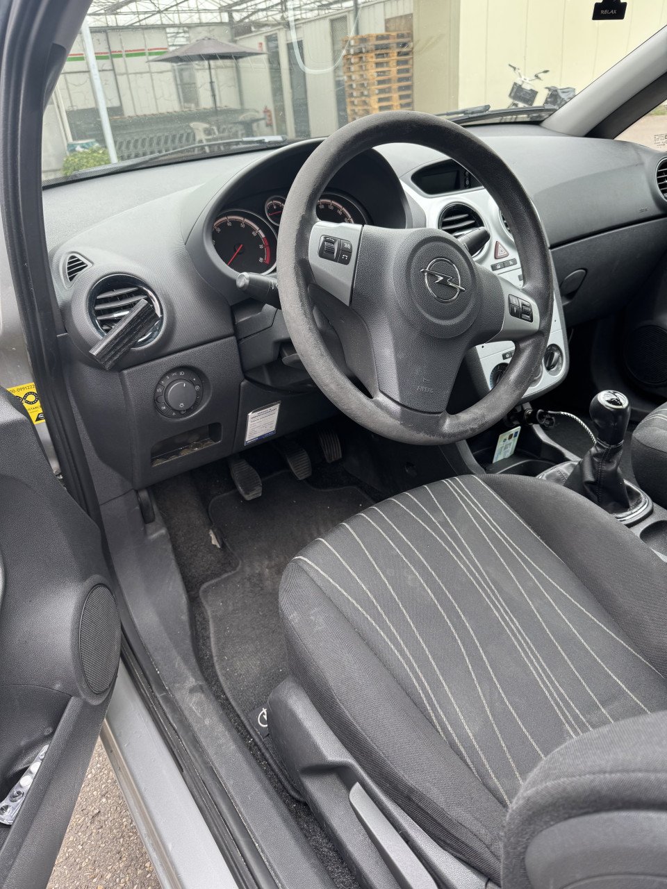 Opel corsa bouwjaar 2009