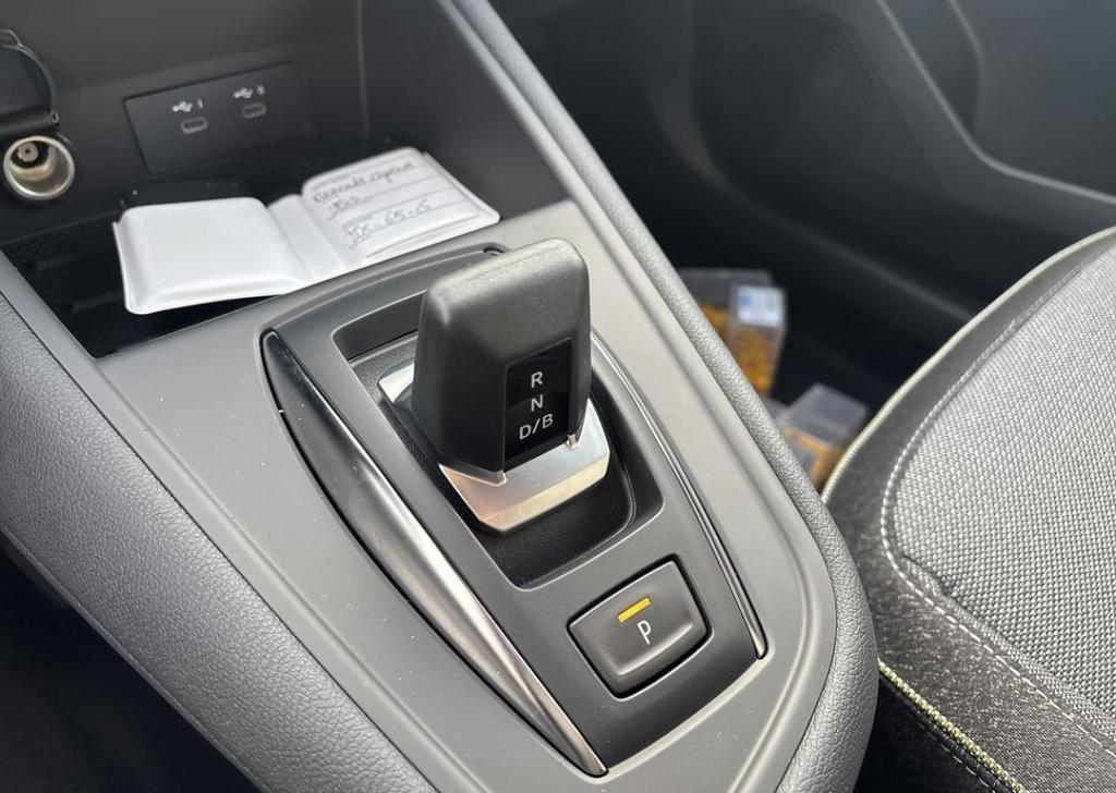 Renault Captur 1.8 e-tech full hybrid 160 techno two-tone kleurstelling, pa