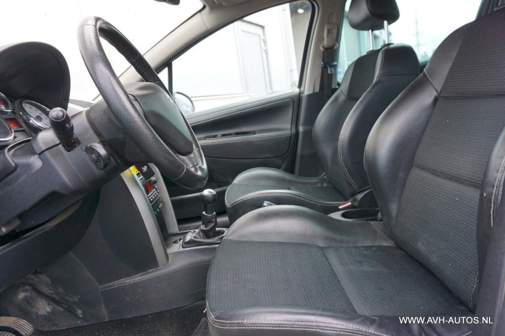 Peugeot 207 sw outdoor 1.6 vti