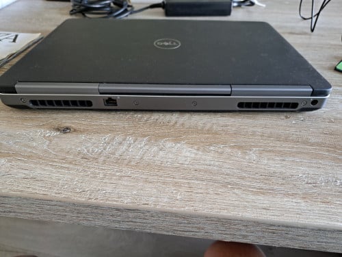Dell precision 15,6 inch FHD laptop.