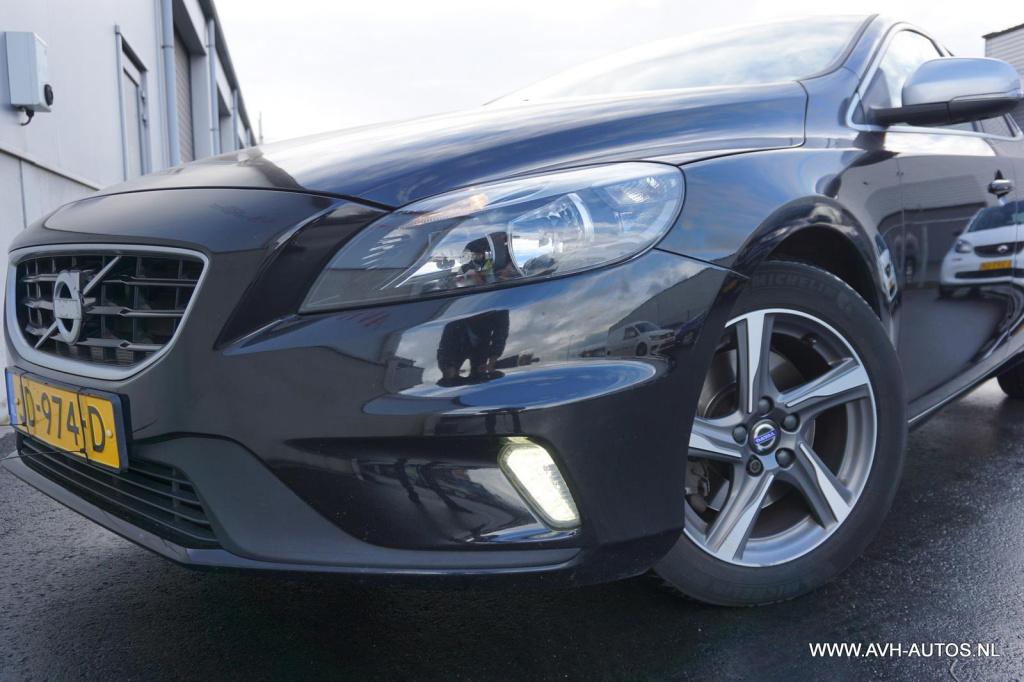 Volvo V40 2.0 t2 r-design