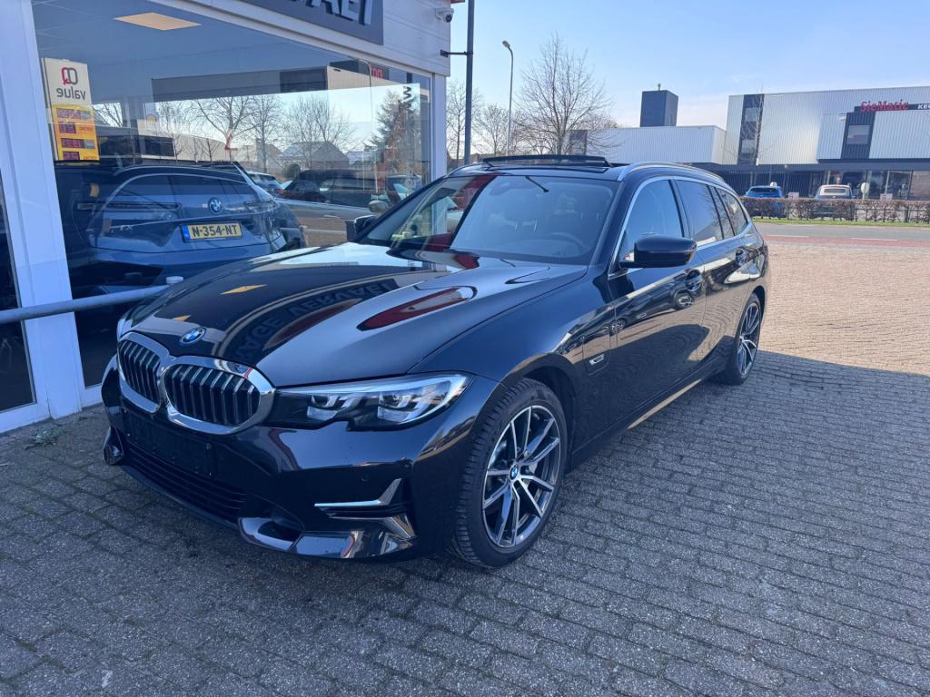 BMW 3-serie touring 330e high executive