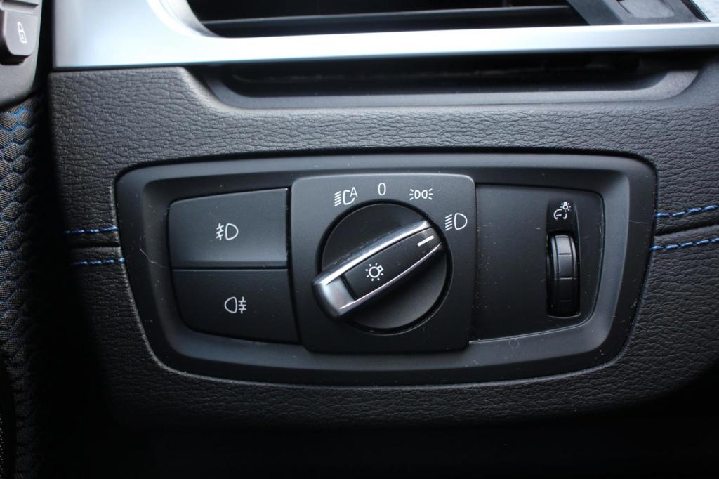 BMW X2 sdrive20i m-sport automaat - led - elek kofferklep - trekhaak - head