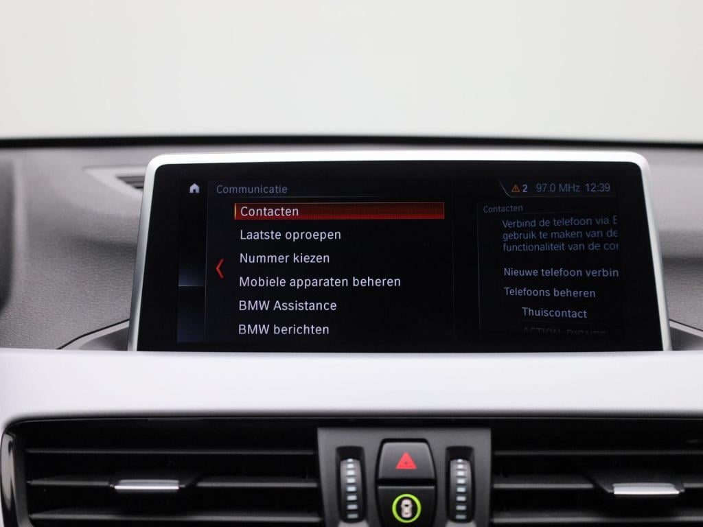 BMW X1 sdrive18i business edition plus | automaat | lmv | trekhaak | parkee