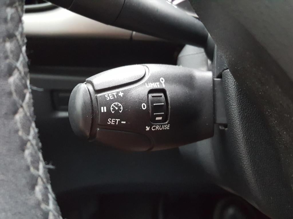 Citroen C3 selection 1.2 pt-82pk | climate &cruise control | trekhaak afnee