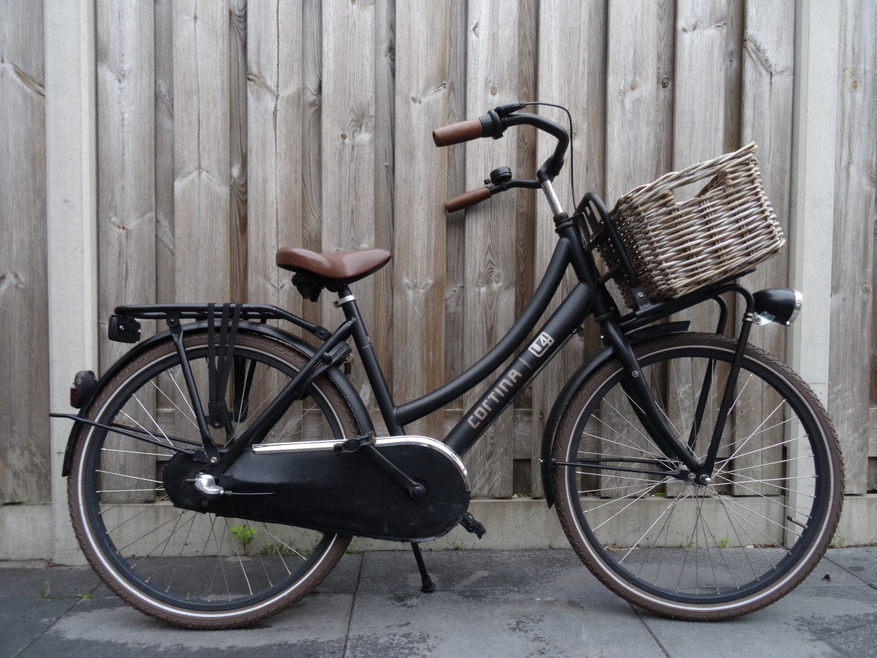 Cortina U4 24 inch meisjesfiets 3 versnellingen
