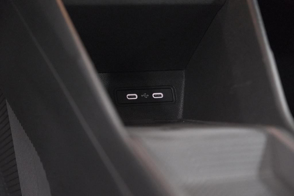 Renault 4 comfort range iconic 52 kwh | pack advanced driving assist | came