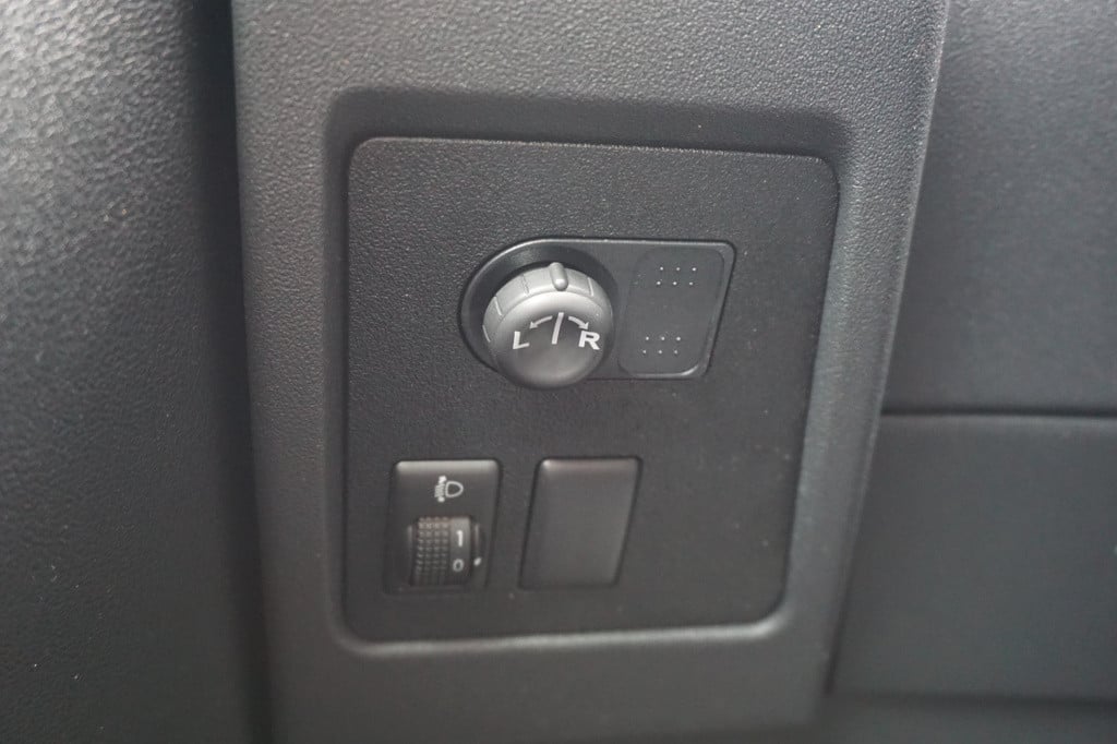 Nissan Qashqai 1.6 visia airco / elektr. ramen / trekhaak