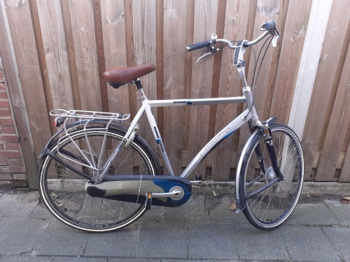 Hoge Herenfiets 28inch ** BATAVUS **. 61 cm..