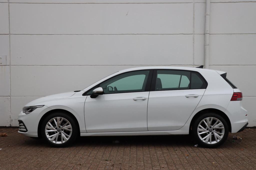 Volkswagen Golf 1.5 tsi life 130pk