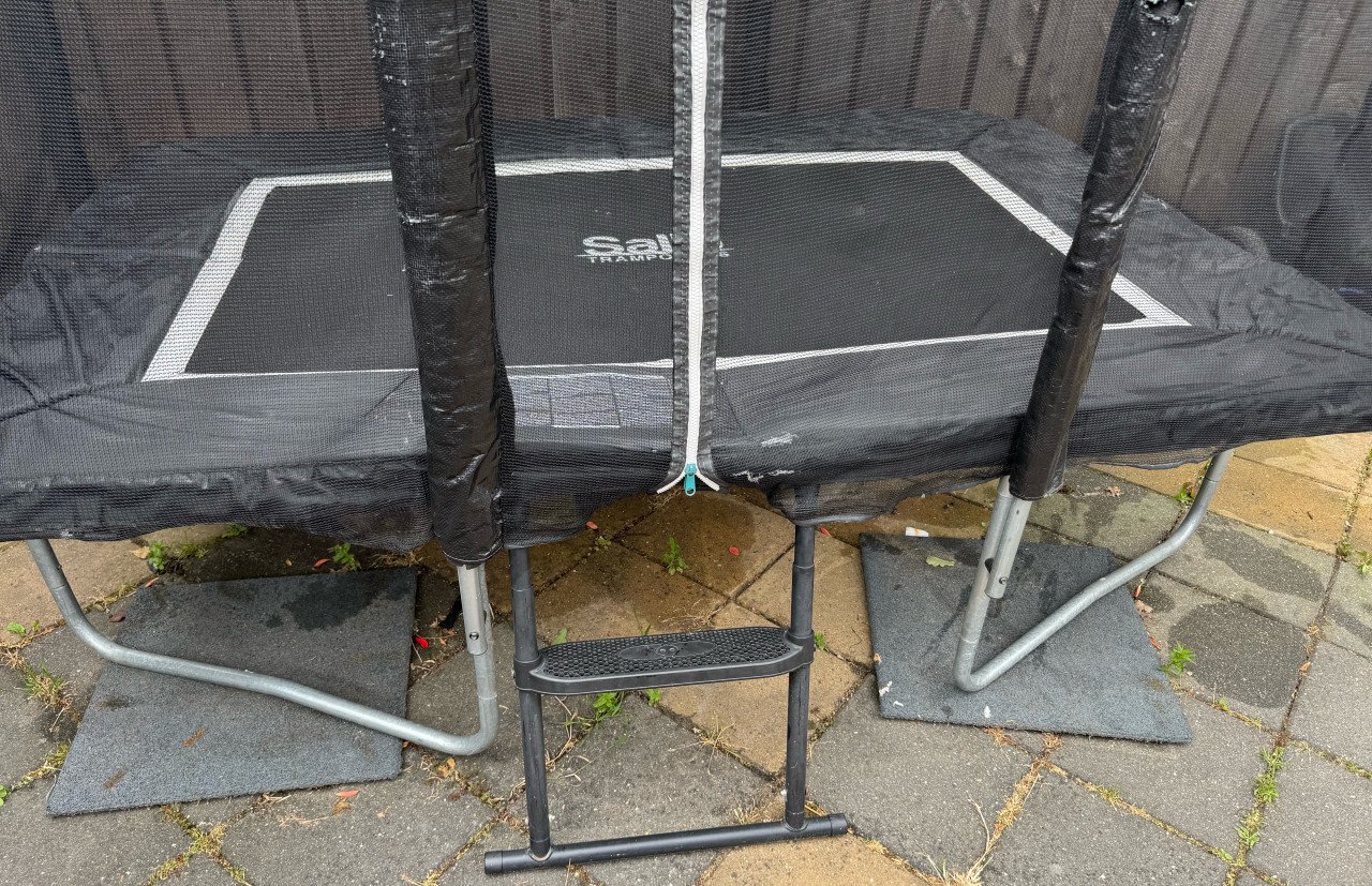 Salta trampoline rechthoekig incl extra’s!
