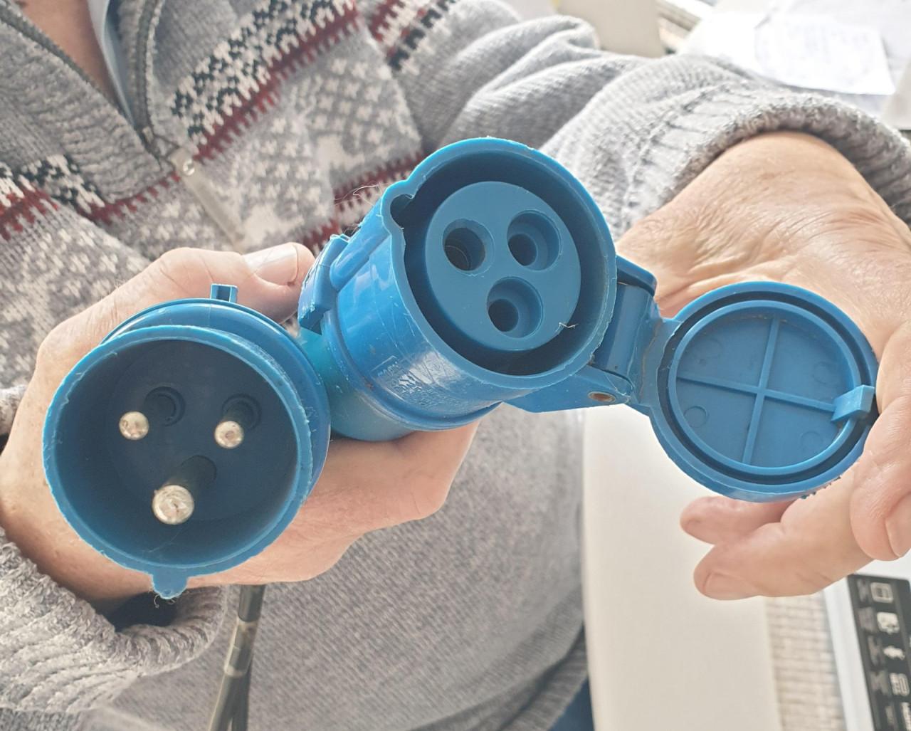 10 mtr Verlengkabel CEE 230V 16A - Blauw caravan/camping