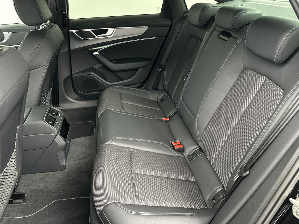 Audi A6 limousine 40 tfsi s edition competition