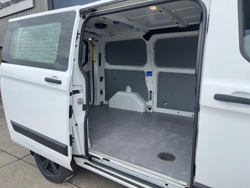 Ford Transit Custom 300 2.0 tdci l1h1 trend airco / cruise controle / n.a.p