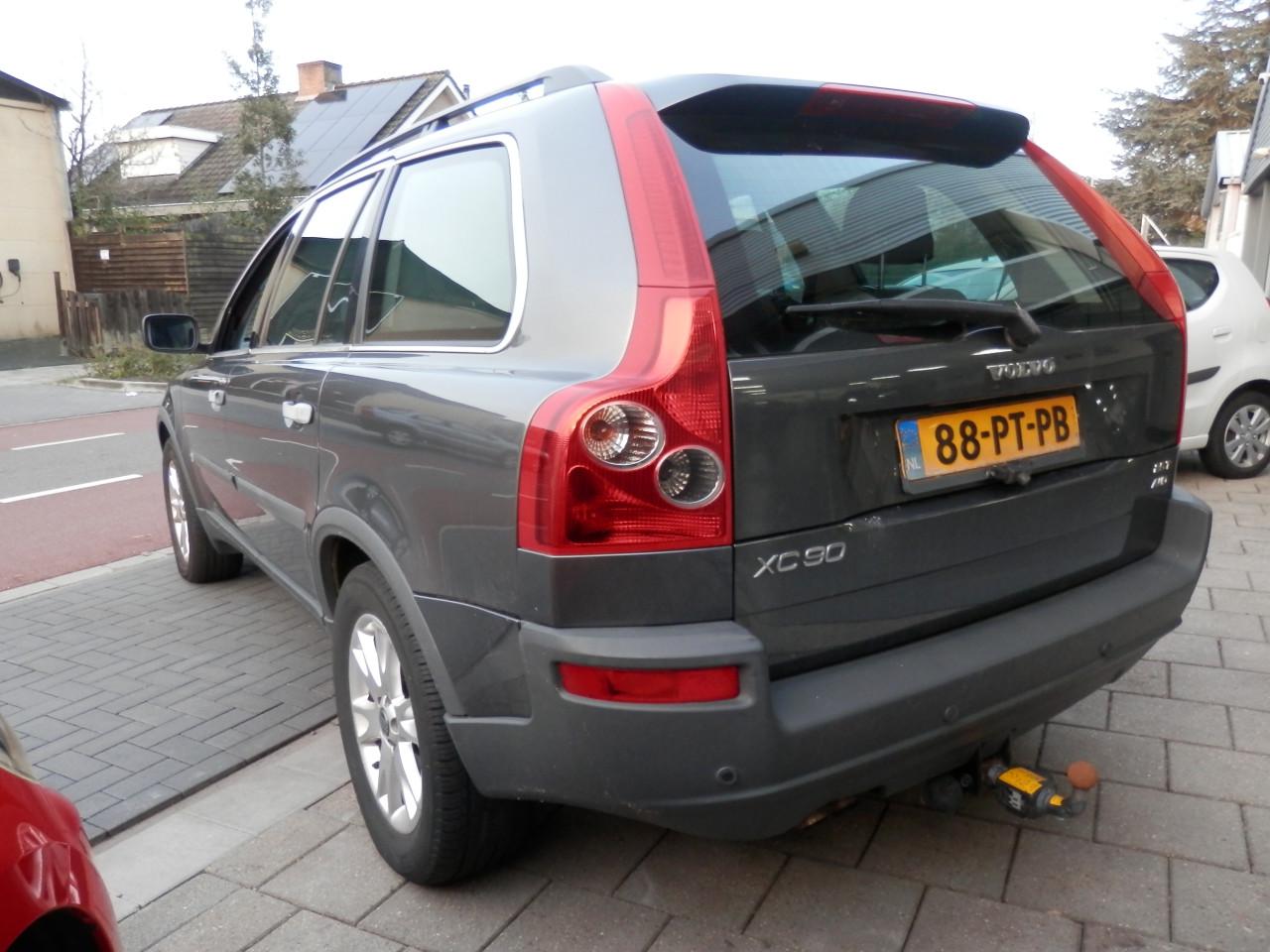 Auto Garant Biedt Aan: Volvo XC90 2.5T Exclusive Automaat