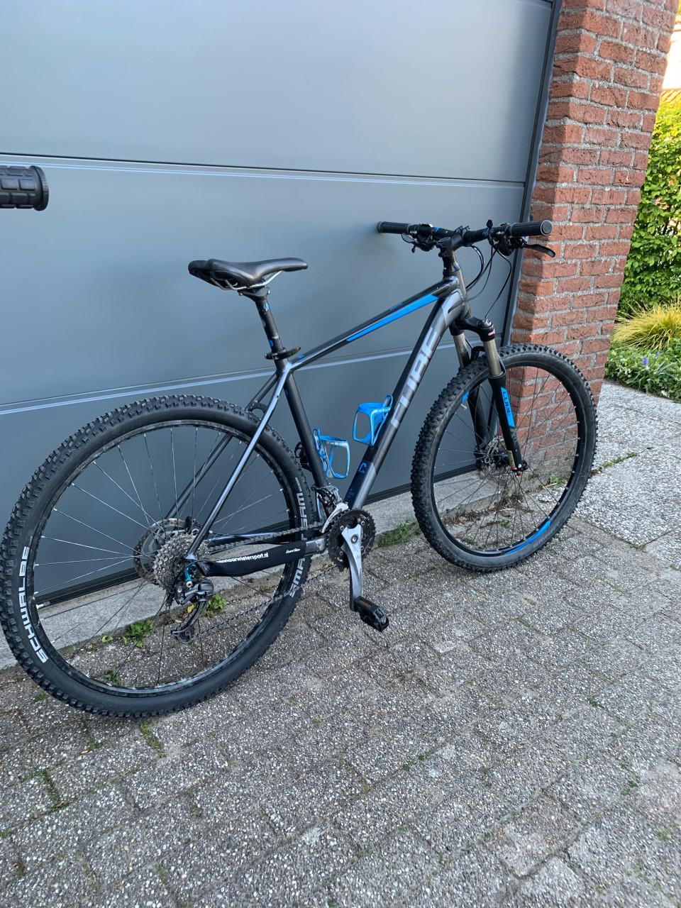 Cube analog competition mountainbike