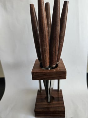 Houten setje met 5 ontbijtmesjes