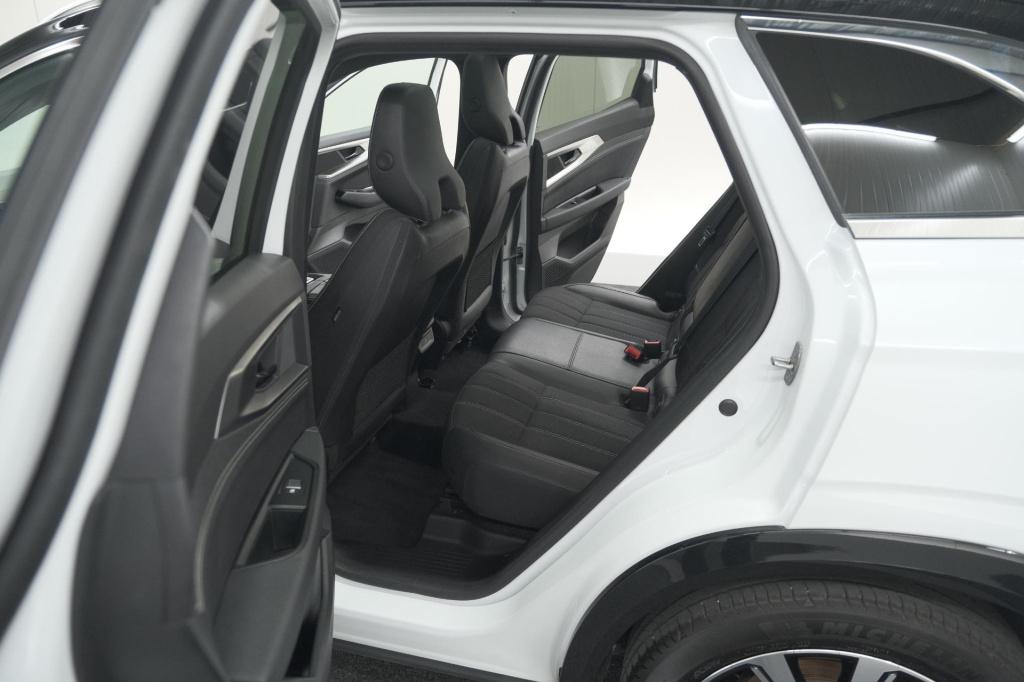 Renault Austral 1.2 e-tech full hybrid 200 techno | 360 camera | panoramada