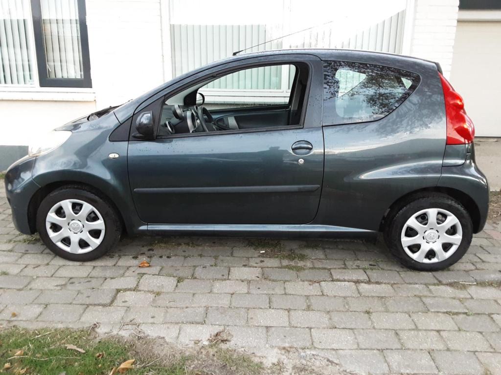 Peugeot 107 1.0-12v sublime