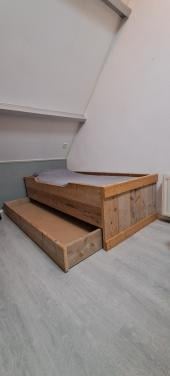 Eenpersoonsbed steigerhout 210x98