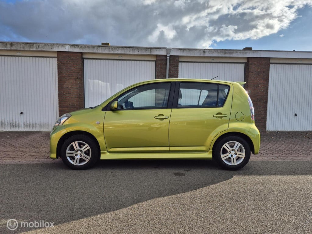 Daihatsu Sirion 2 1.3-16v / origineel nl / 5-deurs / airco