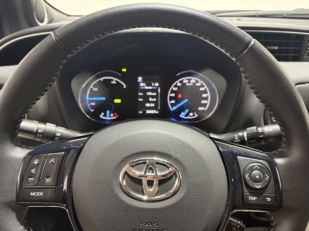 Toyota Yaris 1.5 hyb. premium
