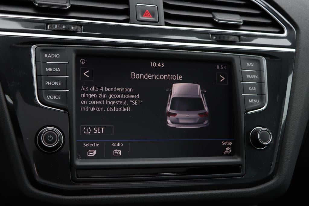 Volkswagen Tiguan 1.4 tsi act highline 150pk dsg7 | panoramadak | trekhaak 