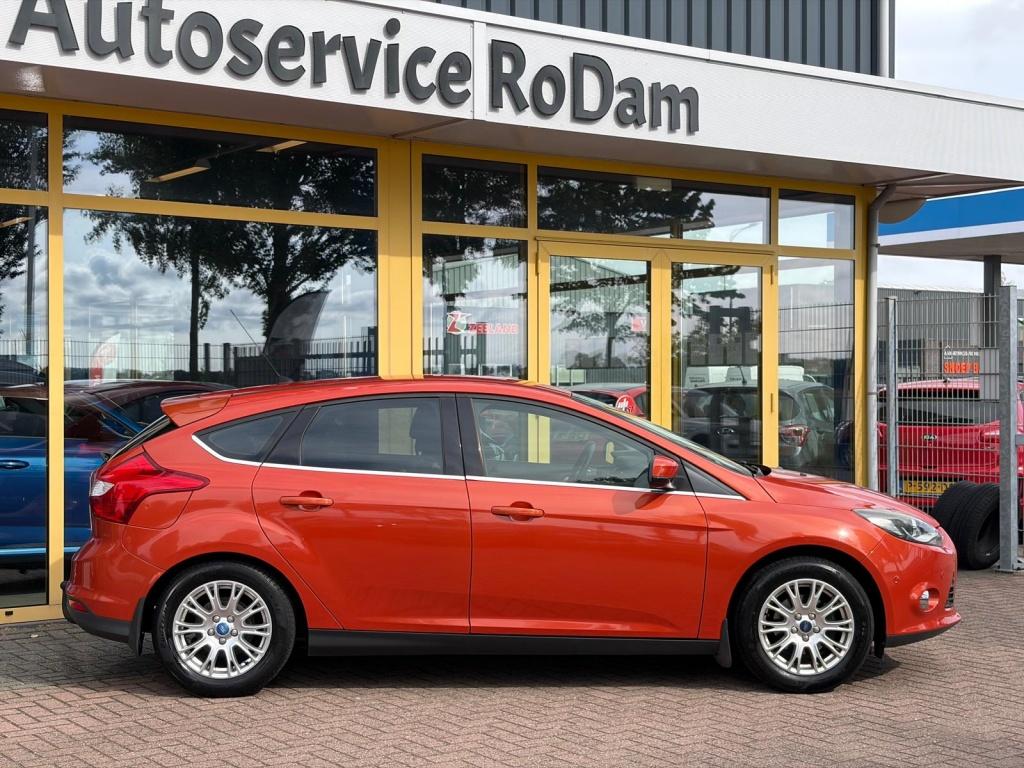 Ford Focus 1.6 ti-vct titanium