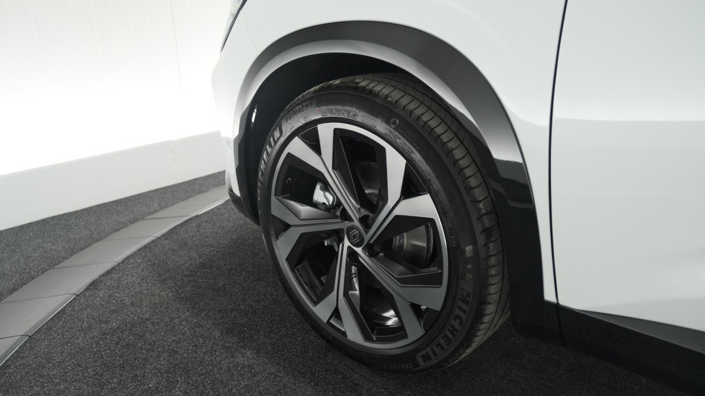 Renault Austral e-tech hybrid 200 techno esprit alpine | panoramadak | came