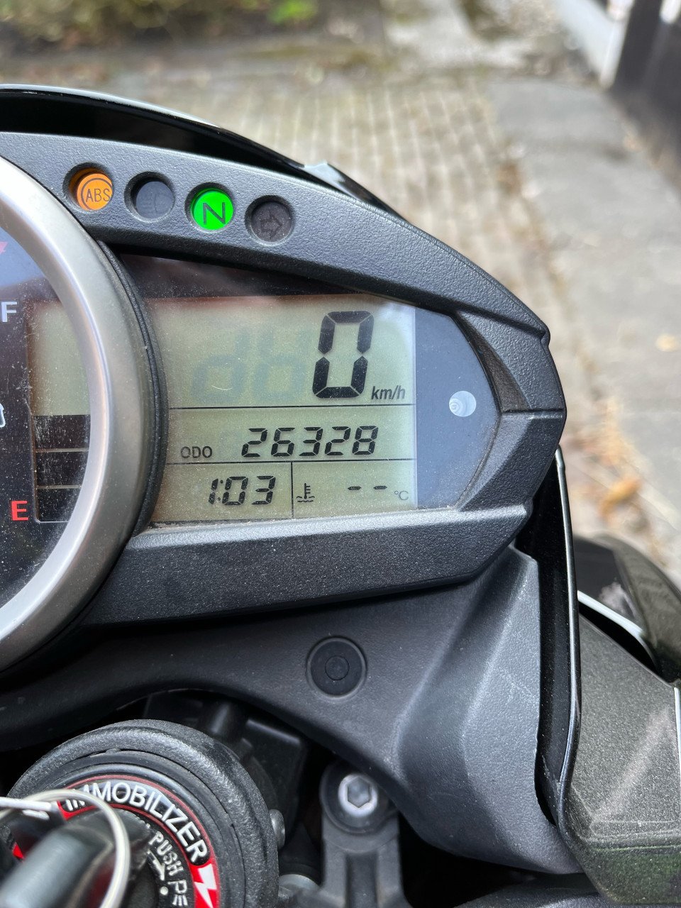 Kawasaki Z750R 2011 ABS Metallic grijs