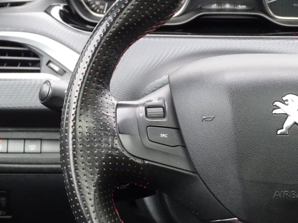 Peugeot 2008 1.2 puretech gt-line