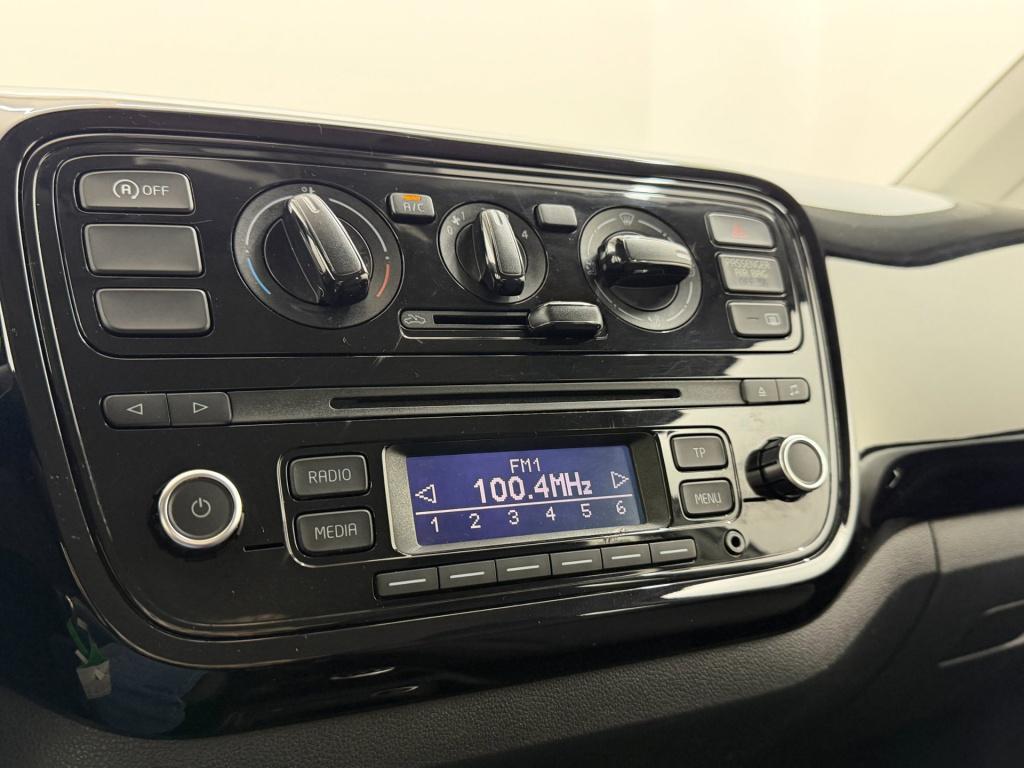 Volkswagen UP! occasion 1.0 move up! bluemotion | wit | tweedehands volkswa