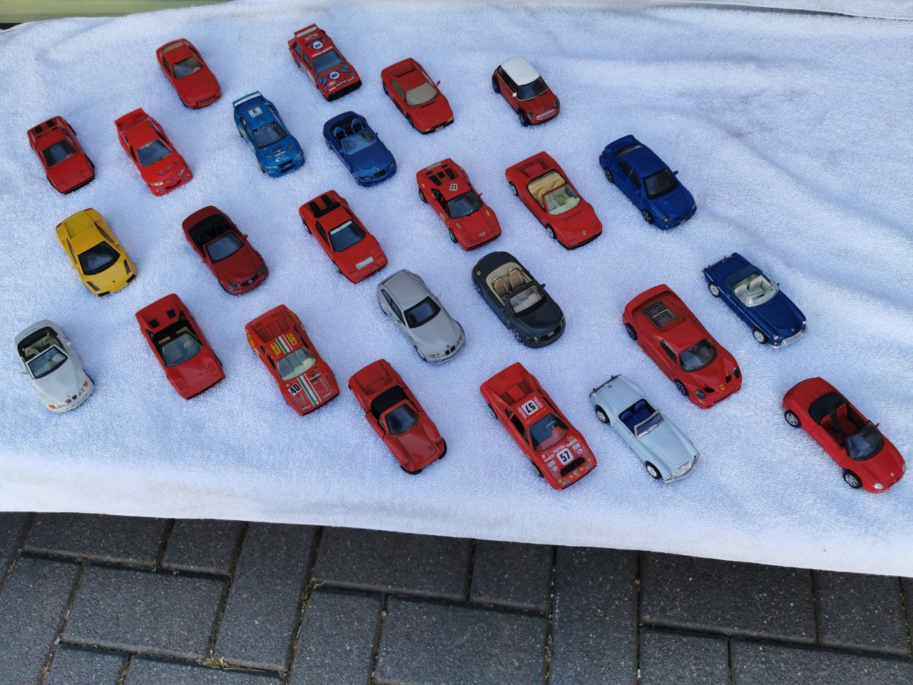 25 MODEL AUTO'S 1:43