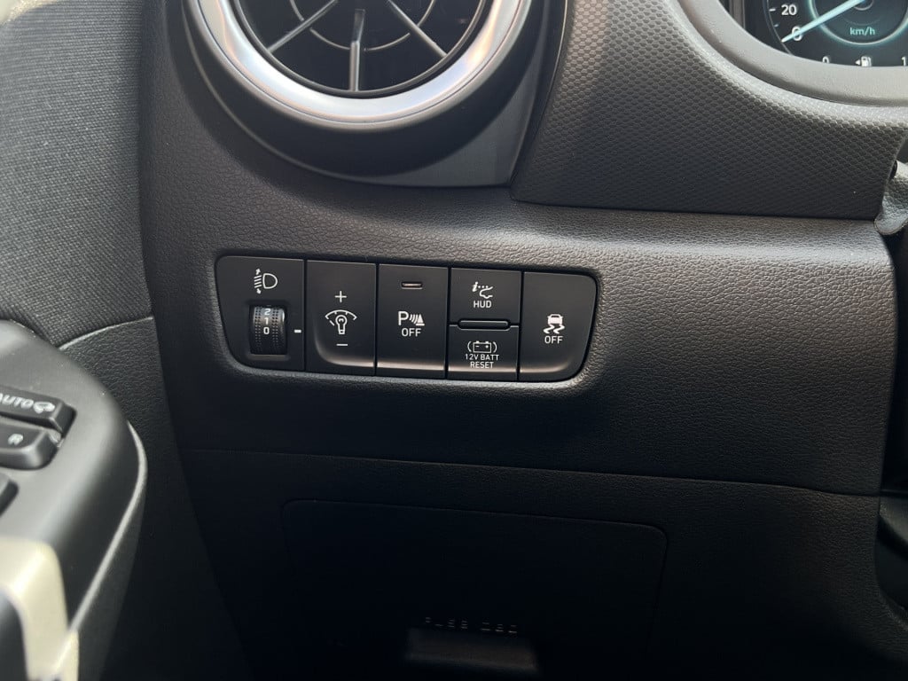 Hyundai Kona 1.6 gdi hev fashion | camera | apple/ android carplay | nav | 