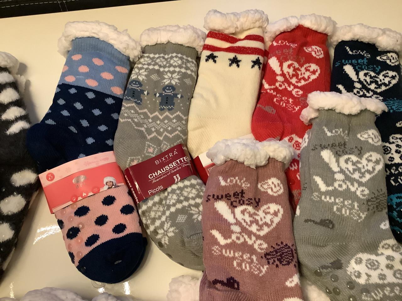 Partij leuke fluffy sokken met antislip. ( partij 223)