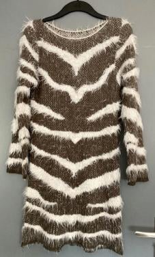 Jurkjes 1 x mt. 34/36 - 1 x maat 38/40