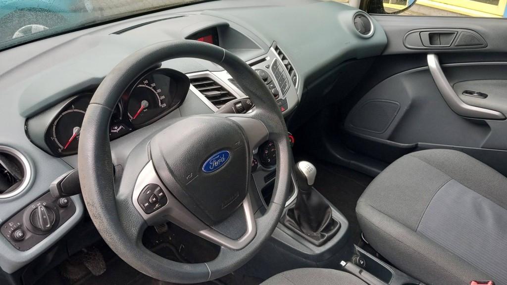 Ford FIESTA 1.25 Trend 5deurs bj:2011 airco 103.000km!!! lm-velgen