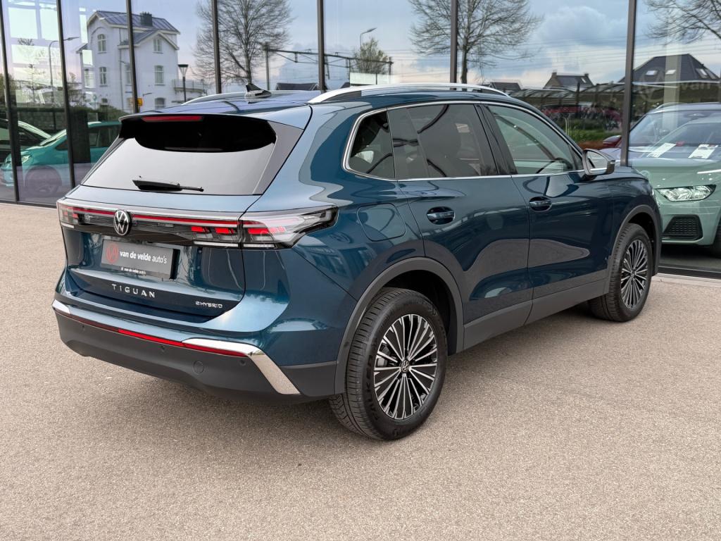 Volkswagen Tiguan 1.5 ehybrid elegance 204pk | trekhaak | 360 camera | dode