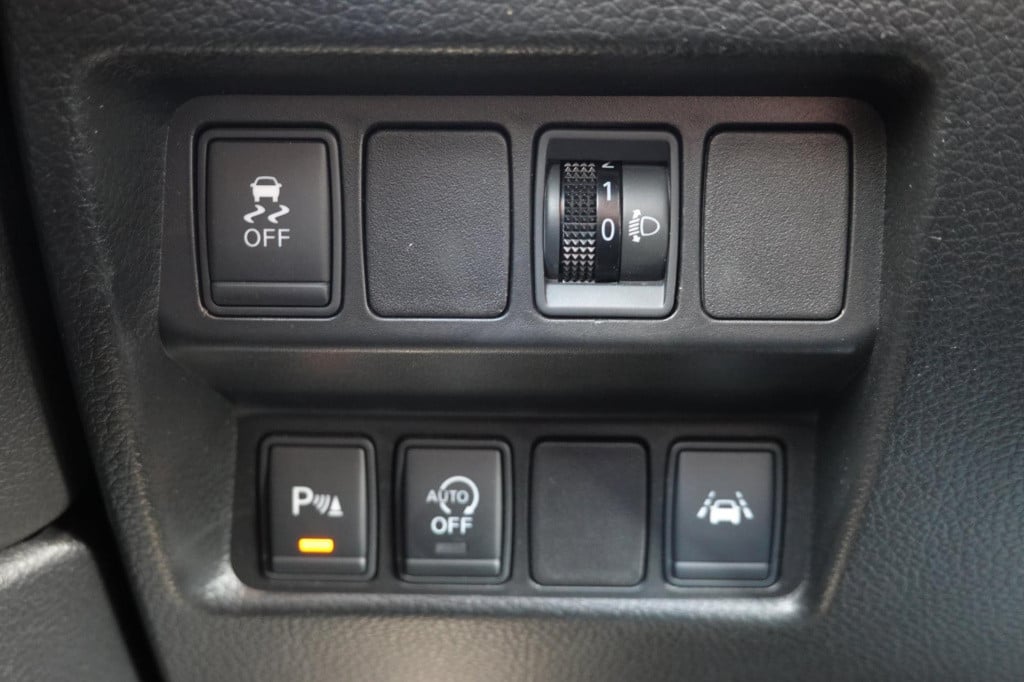 Nissan Qashqai 1.2 connect edition