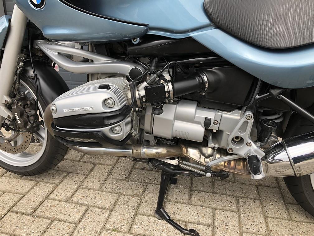 Keurige BMW R1150R uit 2002 met 87 dkm, kofferset, ABS, windscherm €2695,-