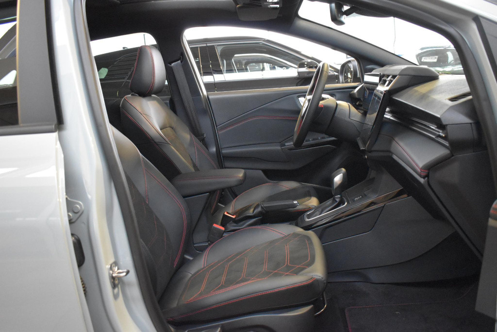 Ford Puma 1.0 ecoboost hybrid st-line x | direct leverbaar | €4000,- ford v