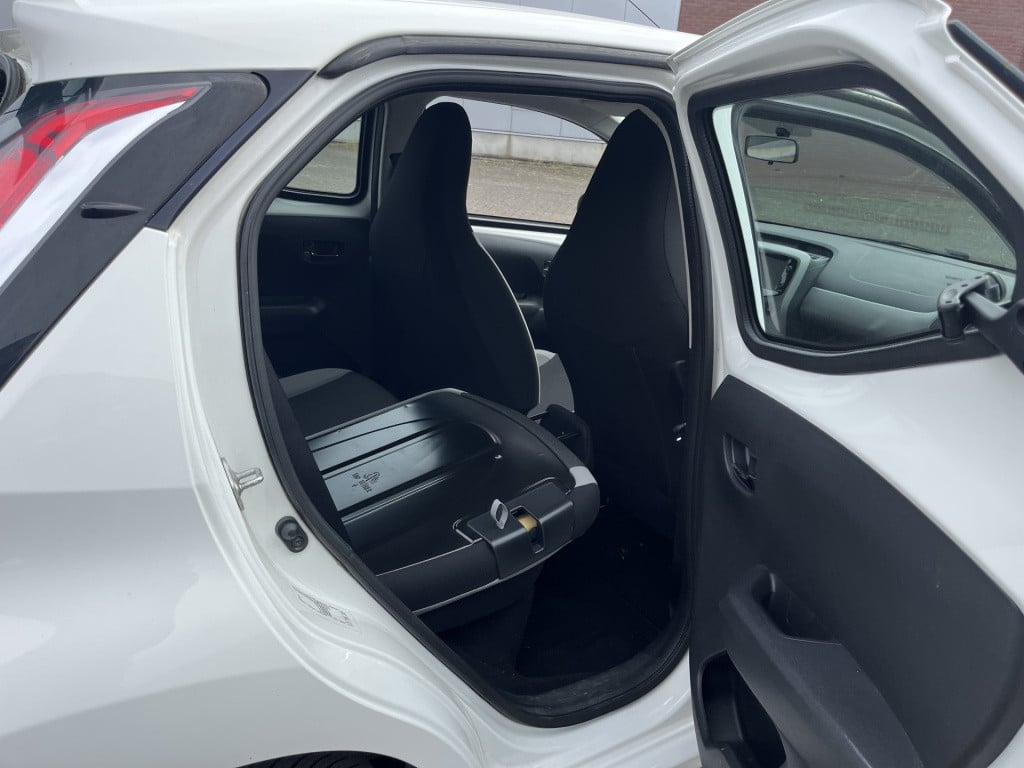 Toyota Aygo 1.0 vvt-i x-wave